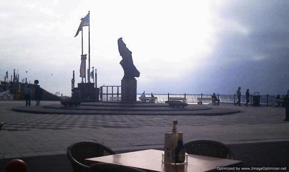med_gallery_747833_1046_31915.jpg
