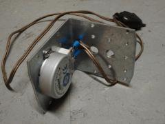 moteur 220V, conso 4W