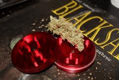 Nouveau grinder