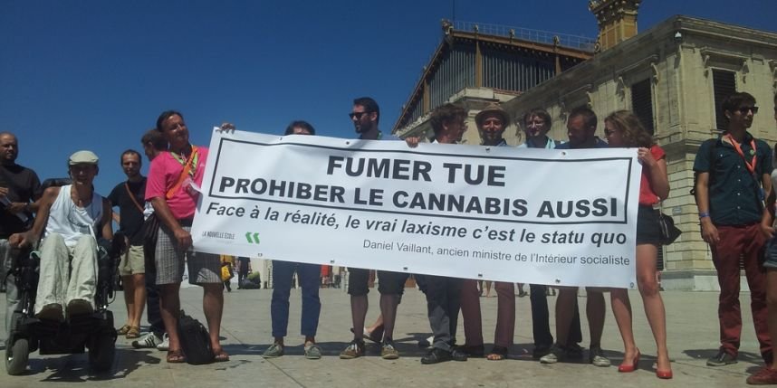 Marseille: Du cannabis en vente libre pour endiguer la violence?