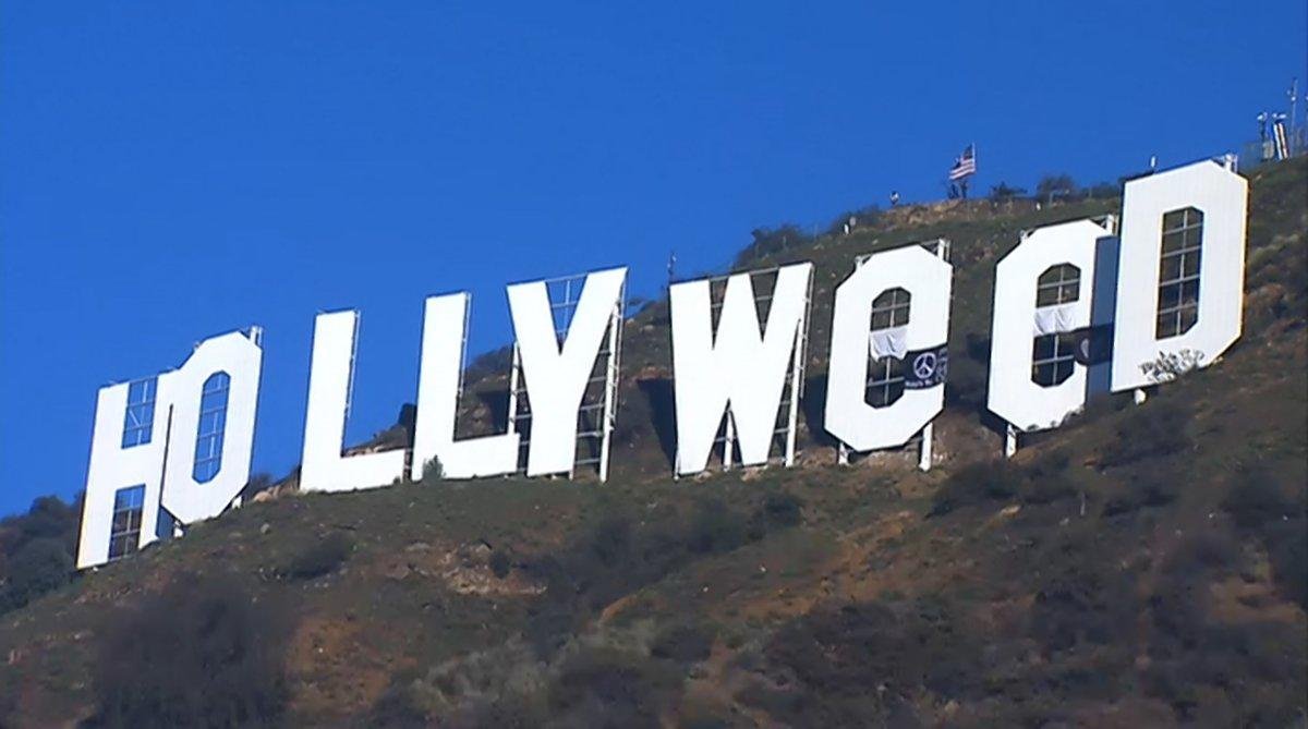 Bonne année 2017! Les célèbres lettres de Hollywood mystérieusement transformées en Hollyweed pendant le réveillon