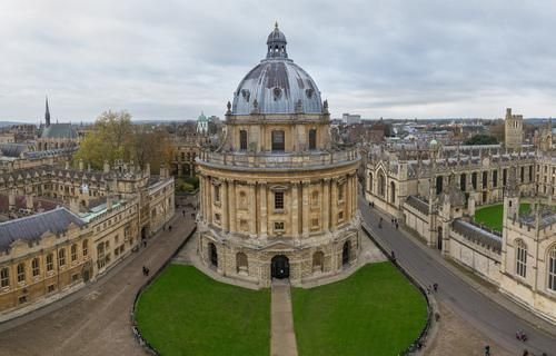 Angleterre : L'Université d'Oxford lancera un programme de recherche de plusieurs millions sur la marijuana médicale