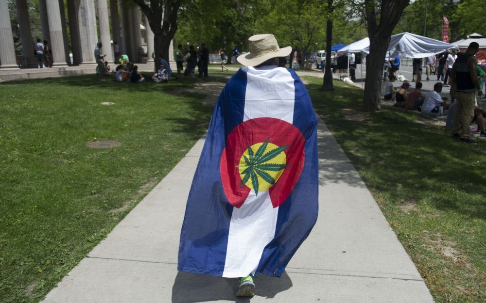 Faut-il légaliser le cannabis ? Au Colorado, un pactole pour les écoles