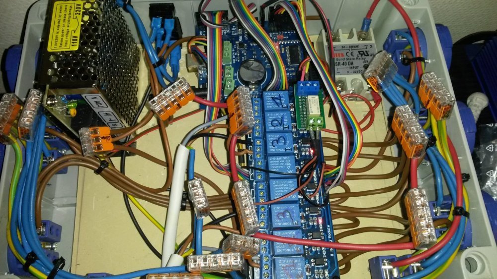 Platine_inverseur_fixer.thumb.jpg.ada28865b3c855b54fbb6a1260ff4d79.jpg