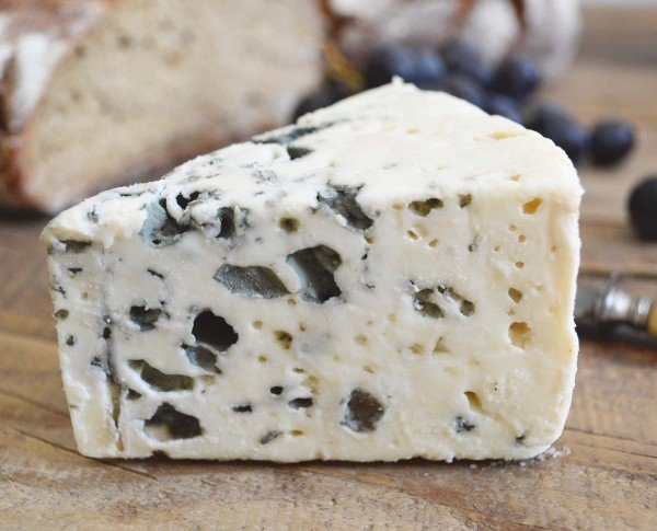 roquefort-carles-aop.jpg