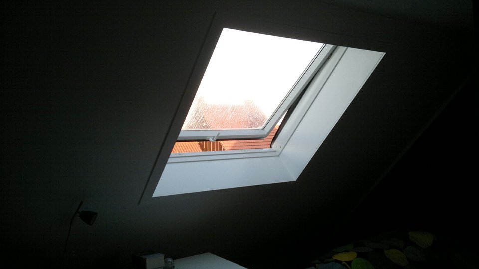 velux-01.jpg.206261dde5f7109634dda3e7cf515b8d.jpg