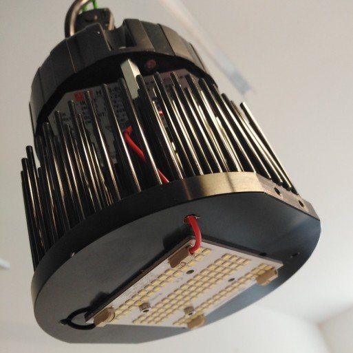 spot-quantumcube-mini-120-60w.jpg