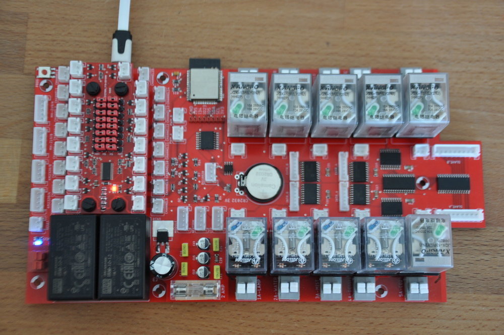 redboard.thumb.JPG.1dc0ec7d659d1d2edad12407180bf2f2.JPG