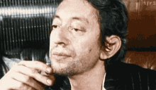 serge-gainsbourg-alors.gif.179800b9c6d476457a17608dd265a425.gif