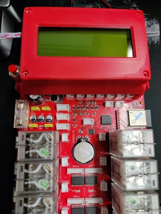 RedboardLCD.thumb.jpg.1cc75b70f1e5b427ce0490867de3b217.jpg