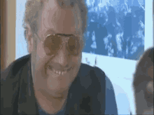 francois-embrouille.gif.18a71bdec86df1c83ff0c57e923f4be1.gif