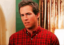 ugh-ryan-reynolds.gif.d6a9367d422e0905275827e840a0ddd5.gif