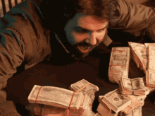getting-cash-get-cash.gif.f93142c45ea0c3be42cef8a53acf9a12.gif