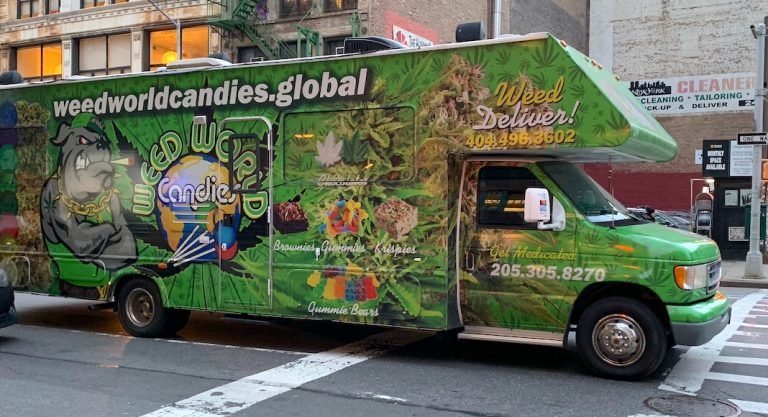 À New York, le joyeux bordel de la légalisation du cannabis