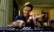 1808918834_piano-bruce-almighty(1).gif.cdeb70007e980c42f9d07fd8220e31e7.gif