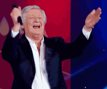 patrick-sebastien-bravo.gif.cce77f3c38d2c534a6d0891bdcea175d.gif
