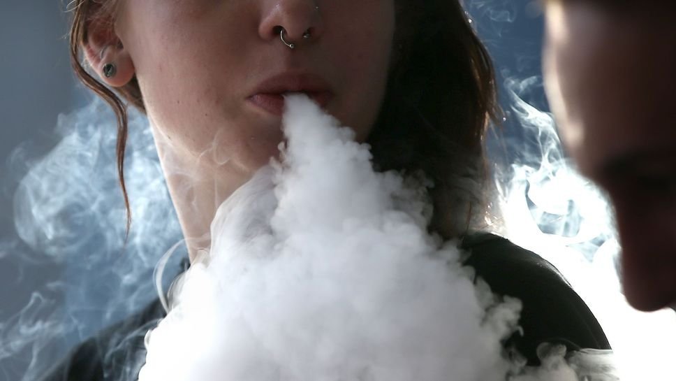 2097706540_vapcanna.jpg.1e36badc65116f31f5a985bee427fd09.jpg