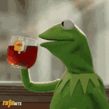 lipton-tea.gif.58d80b2e665e8b1a4dd9ea03ceb6ae3d.gif