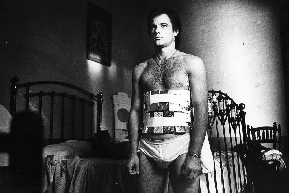 MidnightExpress-Film-Stills-11.thumb.jpg.67ba480bc2cbc33a5b09063c46413593.jpg