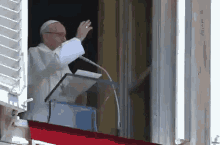 pope-young.gif.db9698cd792e4a5daa99fe0ae10a3332.gif