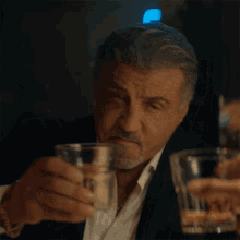 cheers-dwight-the-general-manfredi.gif.a7dbcaf2187ff3cce24f3ddbd863853e.gif