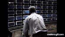 batman-dark-knight.gif.854e763e4aad30badfb025fbe7ef7223.gif