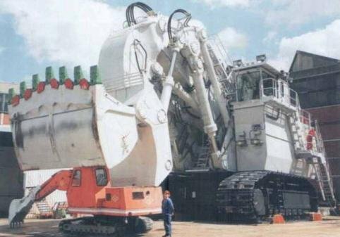 pelleteuse-plus-grosse.jpg.dd0f057d77b587871acc5252ba4868d5.jpg