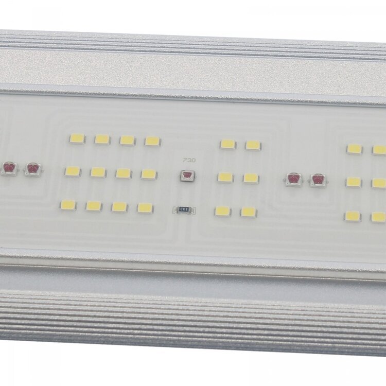 1517242260_panneau-led-florastar-ti-pro-670w(1).thumb.jpg.f801eca71b975aa6659d5fabbb5d454c.jpg