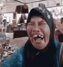 mega lool de vieille.gif