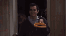 notpunkanymore-shovel.gif.ae797f73b1042f8492d30165ffc4bc8d.gif