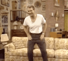 sitting-on-couch-al-bundy.gif.bb3a58a9ad24f032448c09e2da67cfd0.gif