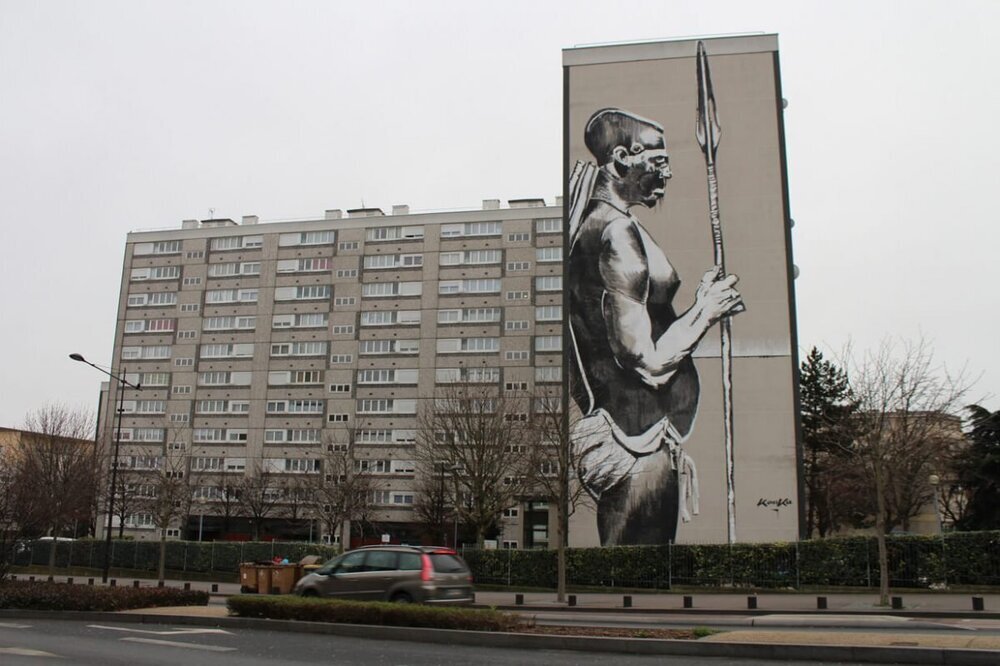 kouka-ntadi-oeuvre-street-art-guerrier-bantu-1200x800.jpg